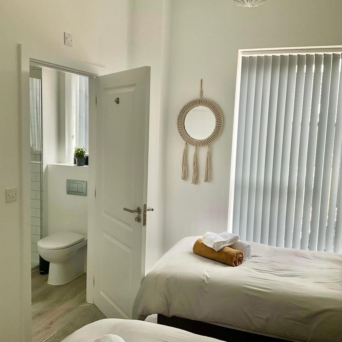 The Parkes A Stylish 3Br House, 5 Mins From Central Birmingham Close To The Edgbaston Stadium, The Hippodrome, Uob, Aston And Bcu, China Town, Kings Heath Bhx Airport And Much More Екстер'єр фото