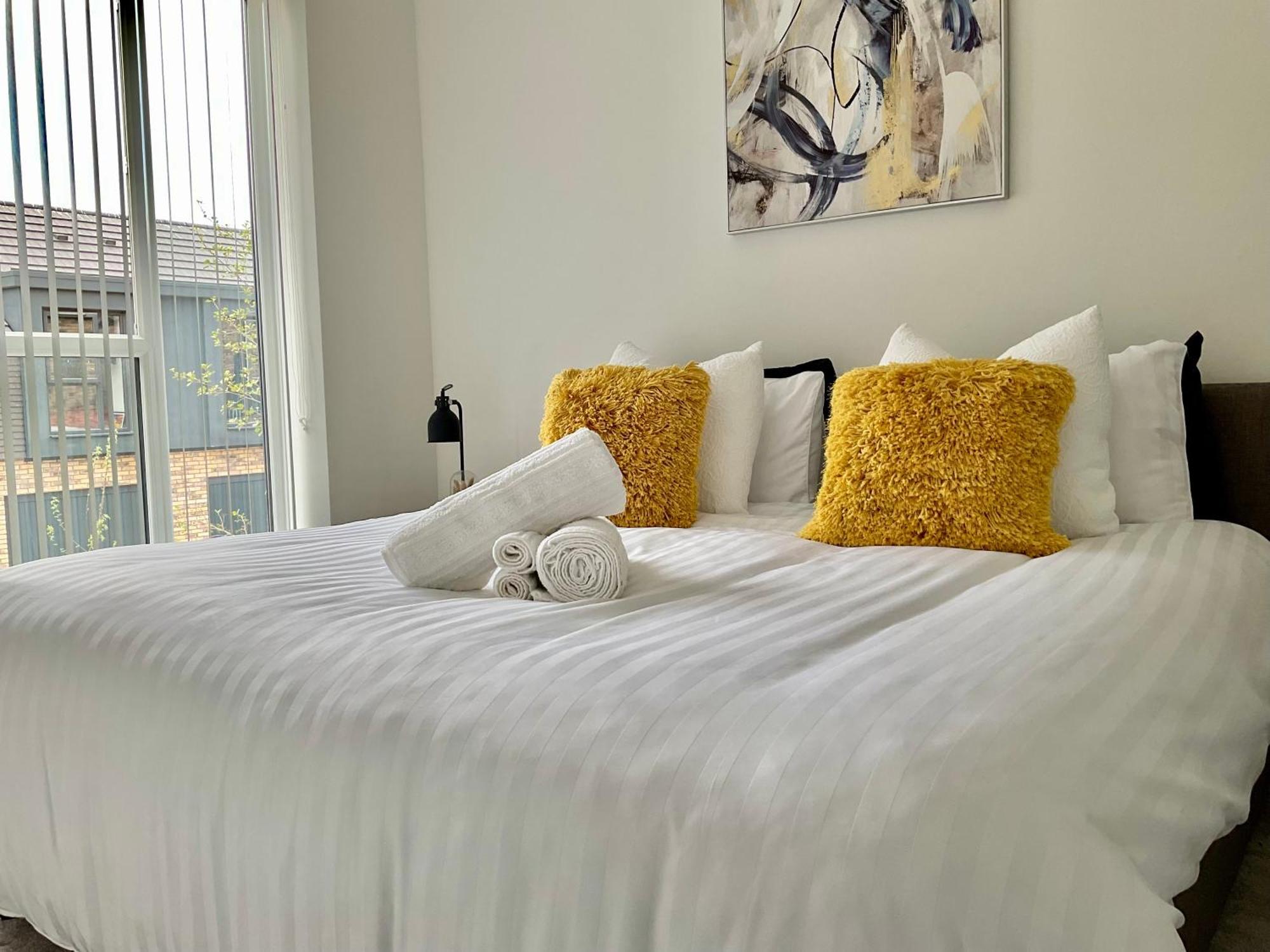 The Parkes A Stylish 3Br House, 5 Mins From Central Birmingham Close To The Edgbaston Stadium, The Hippodrome, Uob, Aston And Bcu, China Town, Kings Heath Bhx Airport And Much More Екстер'єр фото