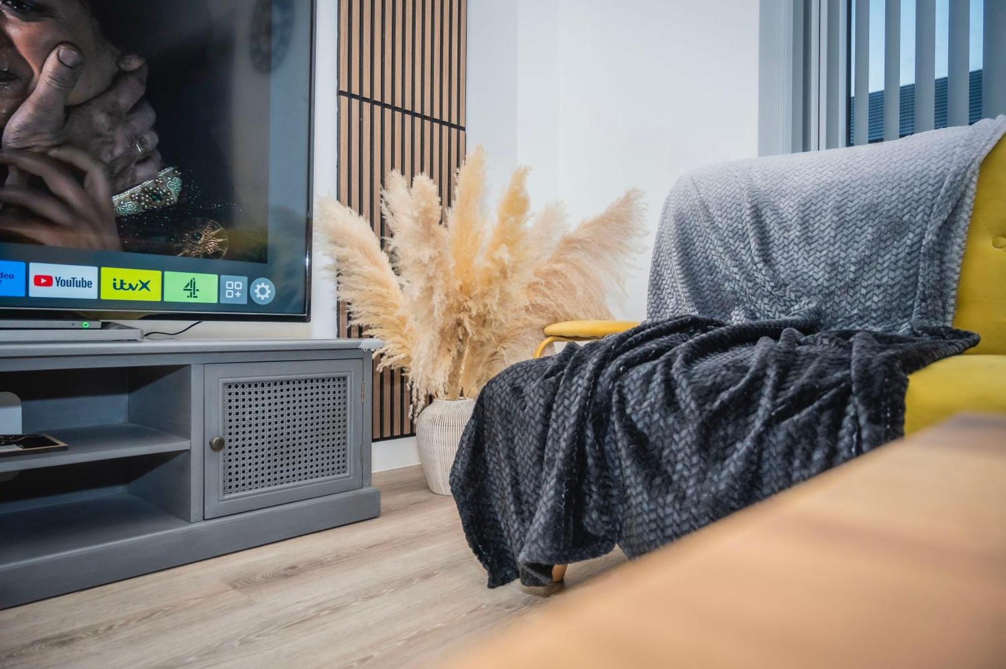The Parkes A Stylish 3Br House, 5 Mins From Central Birmingham Close To The Edgbaston Stadium, The Hippodrome, Uob, Aston And Bcu, China Town, Kings Heath Bhx Airport And Much More Екстер'єр фото